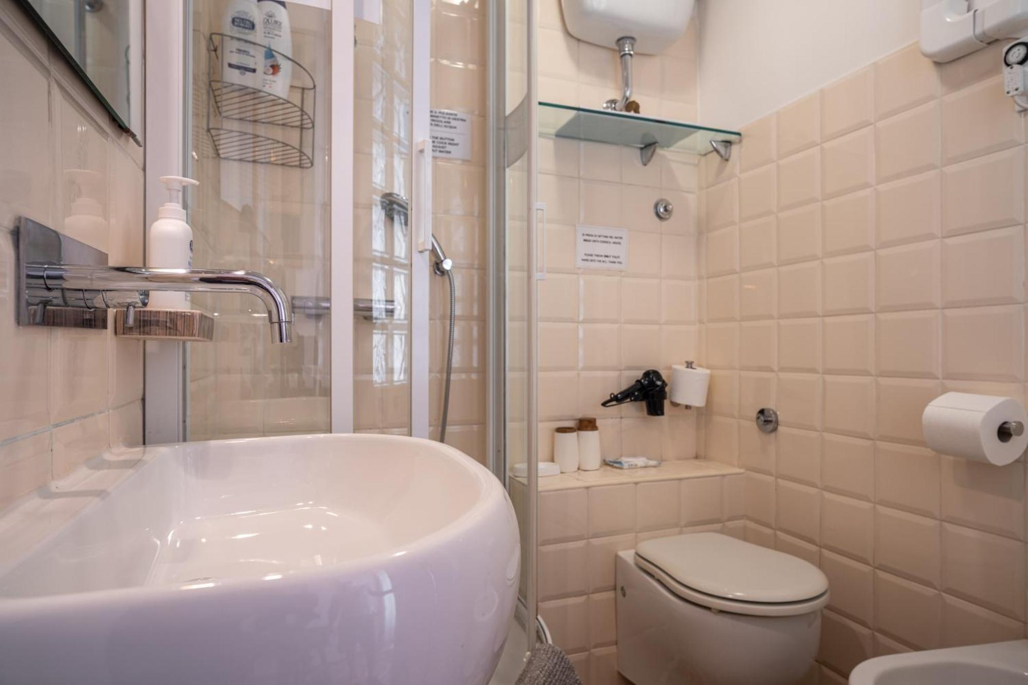 Il Leoncino Bed & Breakfast Rome Exterior photo